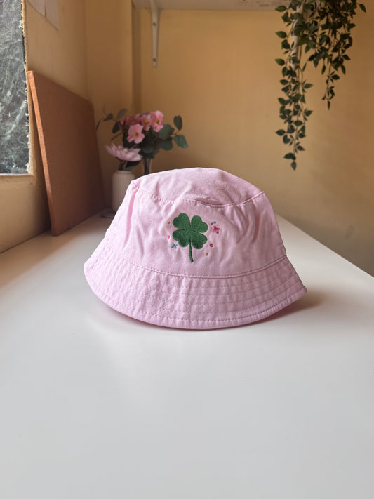 Lucky coral bucket hat