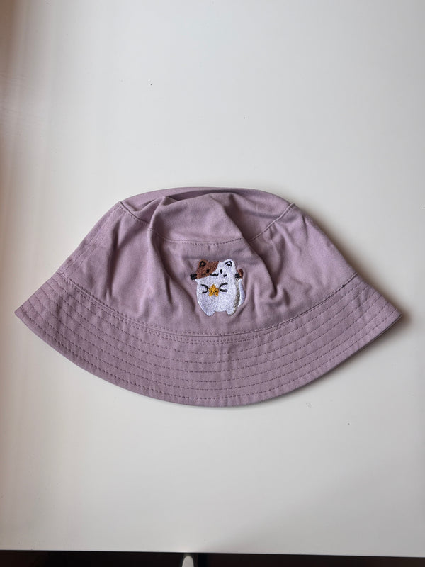 Cate holding star bucket hat